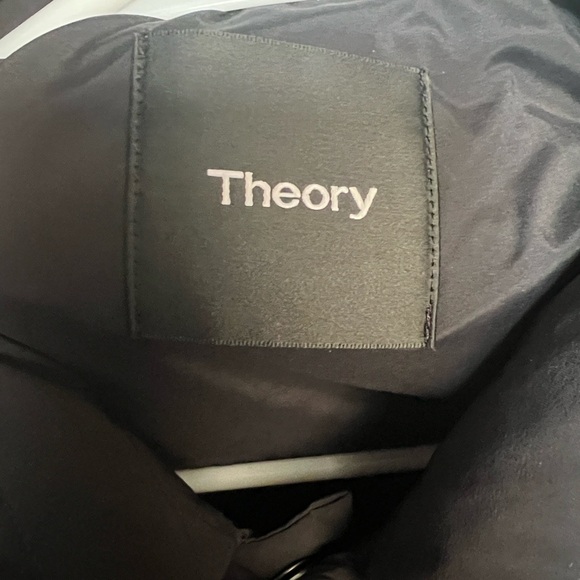 Theory Men's Black Quilted Shirt Jacket - Picture 3 of 5